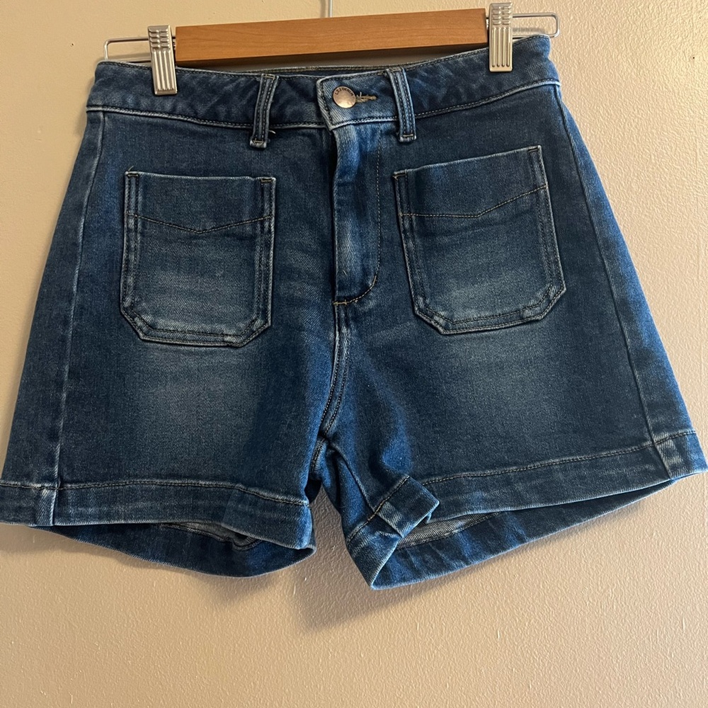 LTJ hi-rise denim shorts